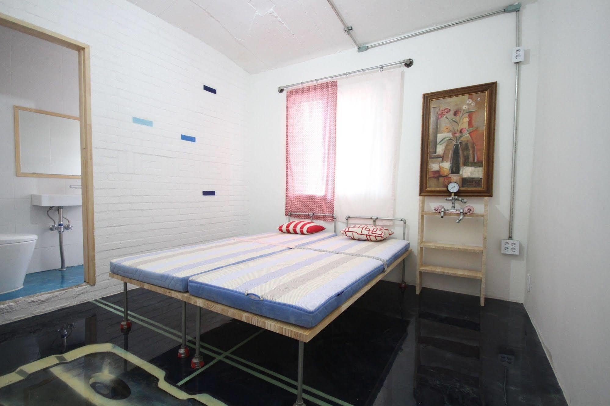 Hostel Time Travelers Party In Hongdae *
